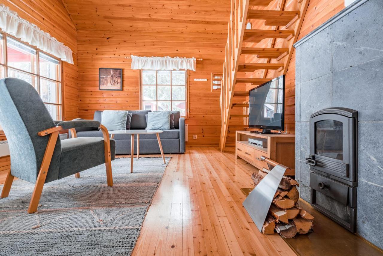 Lomaperkkioe Cottages Kajaani Kültér fotó